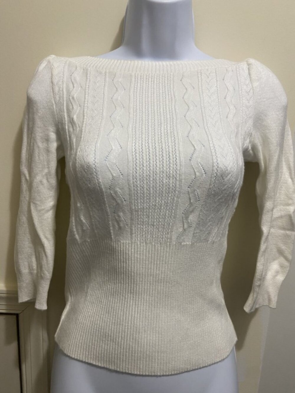 bebe Cream Boatneck Cable Knit Sweater Keyhole Pearl Button Back Size S